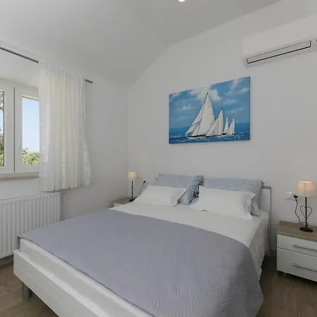 Σπίτι διακοπών Seaside Family Friendly House With A Swimming Pool Supetar, Brac - 23114 *