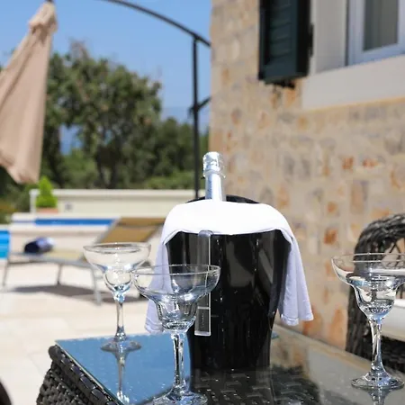 Σπίτι διακοπών Seaside Family Friendly House With A Swimming Pool Supetar, Brac - 23114 Supetar
