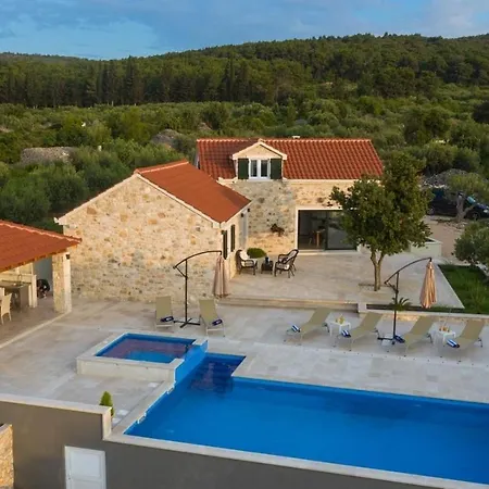 Seaside Family Friendly House With A Swimming Pool Supetar, Brac - 23114 Σπίτι διακοπών *